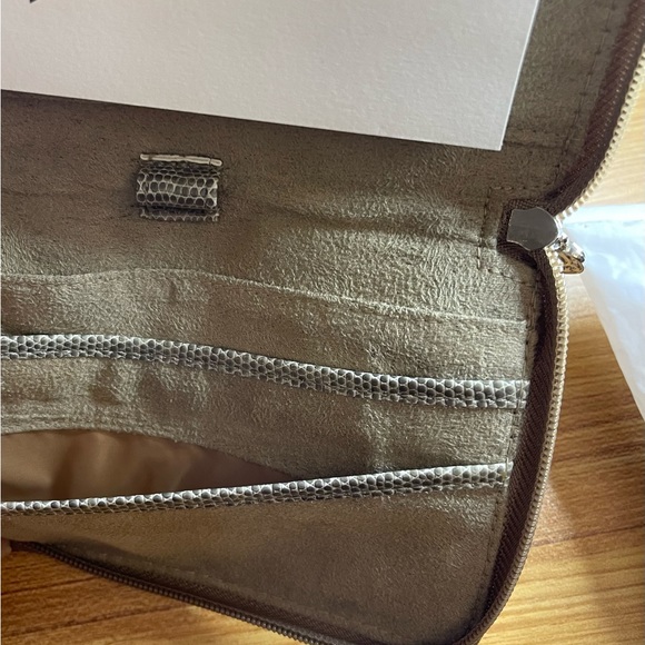 Guess wallet with Guess notepad - Picture 12 of 14